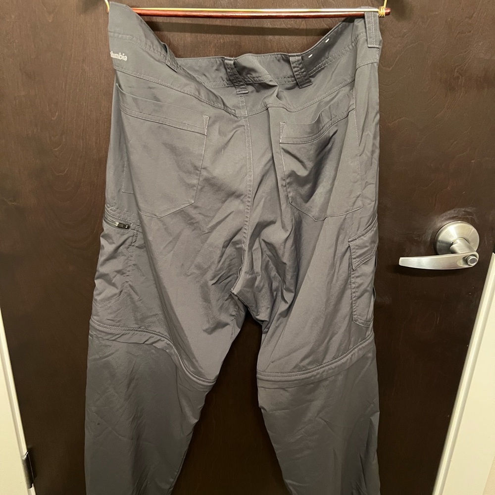 Columbia Men's Silver Ridge Convertible Pants. Size 40 W - 36 L.